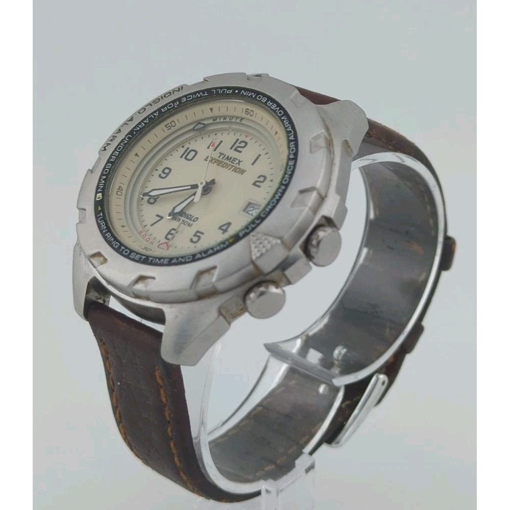 Timex Vintage Expedition Shenmue-Style White Dial 2002  Timer Indiglo Mens Watch